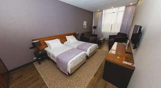 Гостиница Вешки парк Отель Долгопрудный Двухместный номер Делюкс с 1 кроватью или 2 отдельными кроватями-2